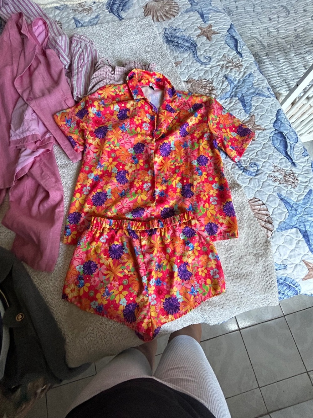 Hawaiian floral button-down shirt and shorts set
